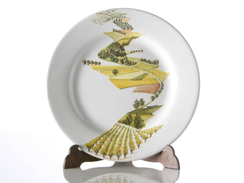 Ceramic dinner plate Visions. Decorated handmade dinnerware set by Materia Ceramica Italy